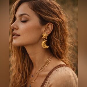 Vintage Gold Tone Celestial Star & Crescent Moon Clip-On Earrings Statement